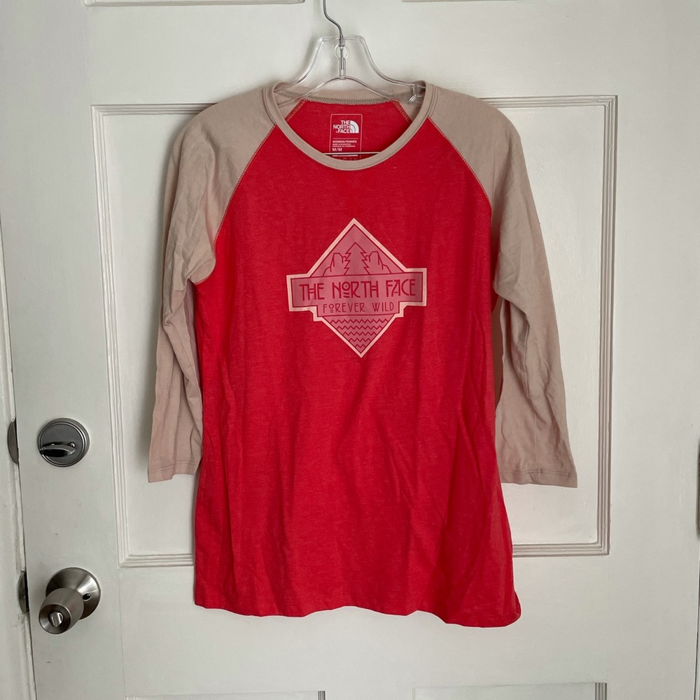 THE NORTH FACE QUARTER SLEEVE SHIRT!